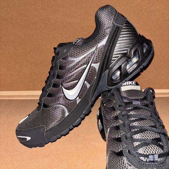 Nike Air Max Torch 4 Size 12.5 NWOB Black Silver 343846-002 - Picture 3 of 7